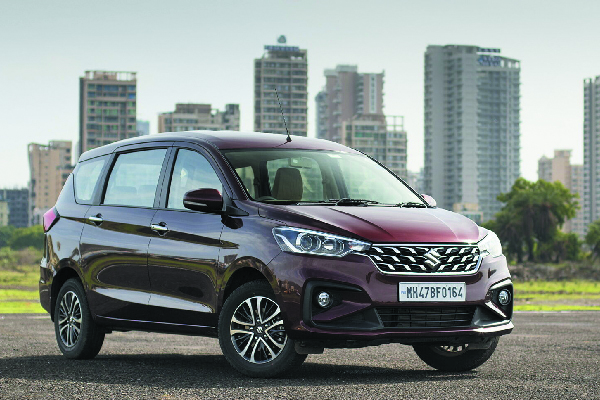 Innova, Ertiga, Marazzo or Similar